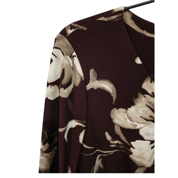 Lauren Ralph Lauren elegant and flattering burgundy floral dress Size 6 - Picture 6 of 9